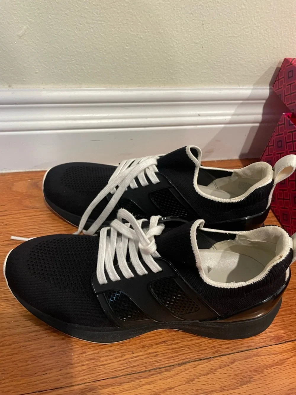 Tory Burch Women’s Black Athletic Sneakers with White Laces (size 8)